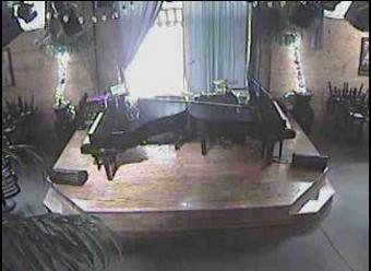 Kalamazoo webcam - Monaco Bay Dueling Piano Bar Stage webcam, Michigan, Kalamazoo County