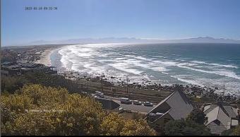 Muizenberg webcam - Muizenberg Wave Watchers webcam, Western Cape, Cape Town