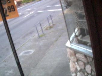 Portland webcam - Mock Crest Tavern outside, Portland webcam, Oregon, Multnomah County