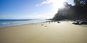 Noosa webcam - Noosa Main Beach webcam, Queensland, Sunshine Coast