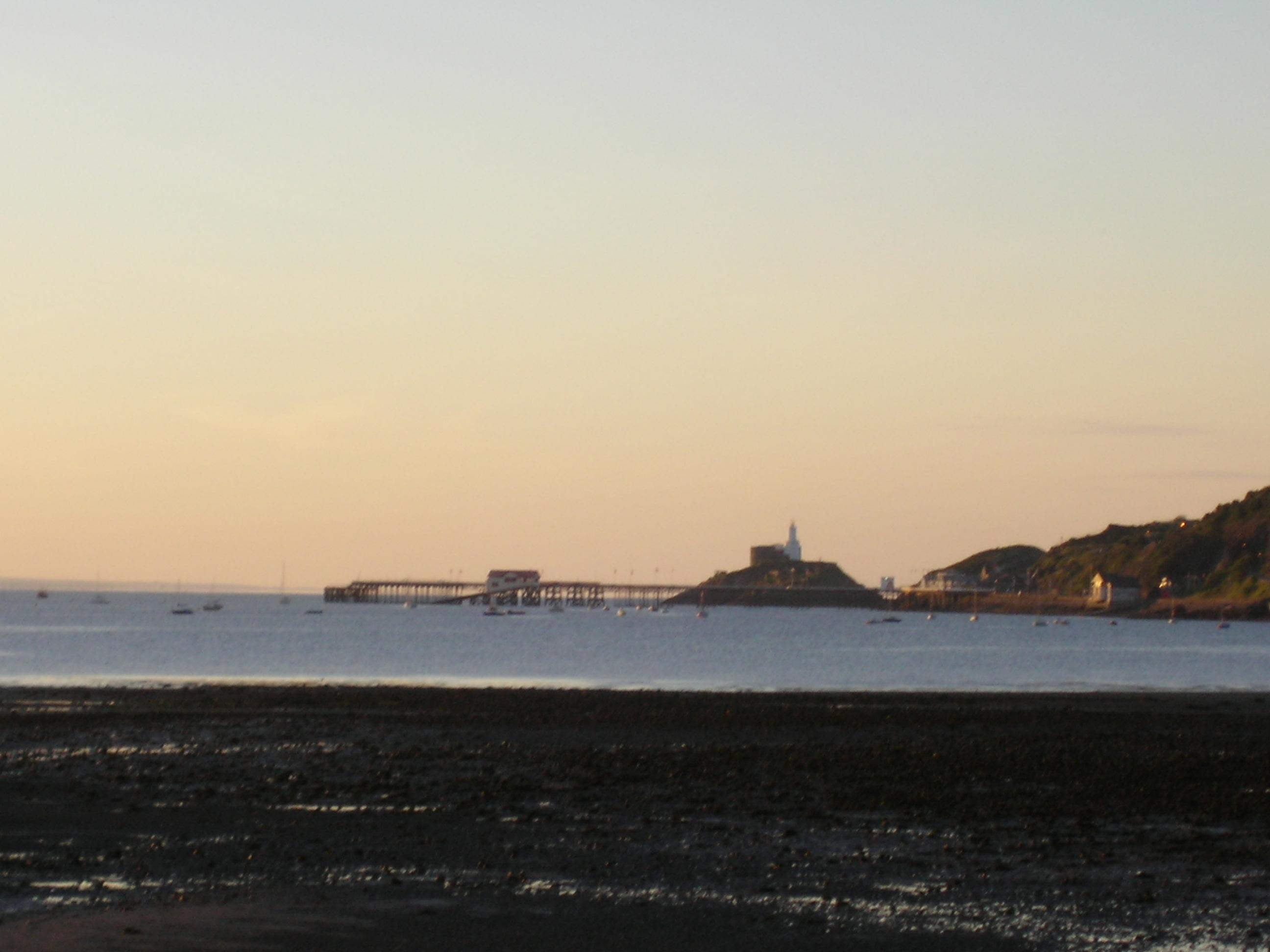 Tides Reach Guest House in Mumbles, Swansea, United Kingdom Bed and